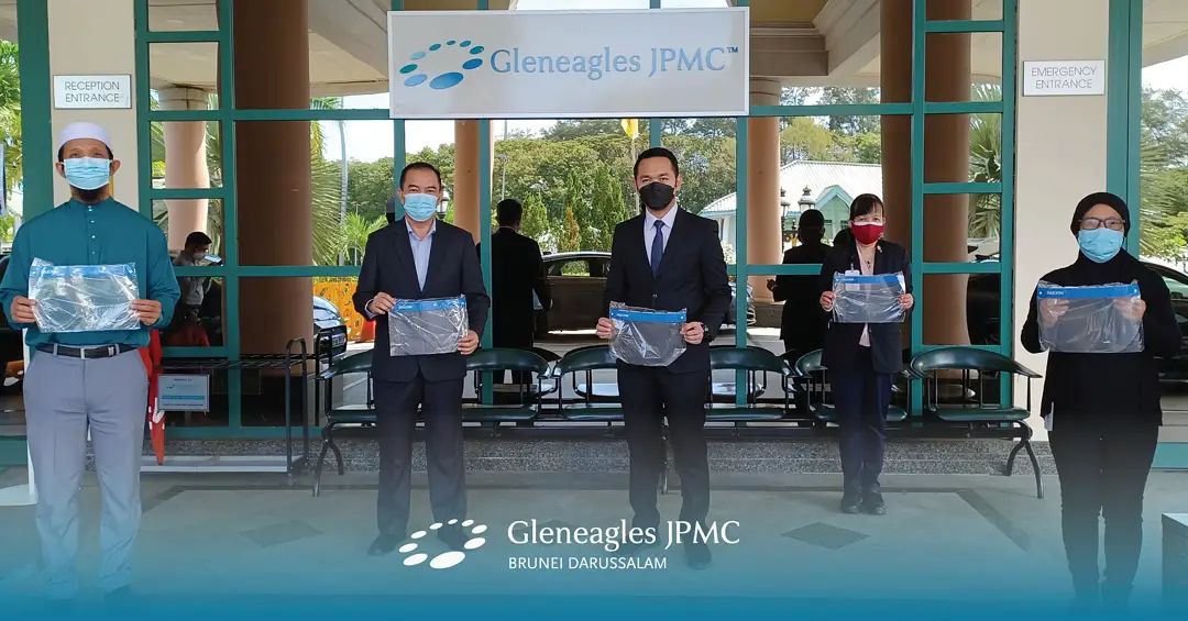 Bank Islam Brunei Darussalam (BIBD) donated 500 pieces of protective face shields for the front-liners